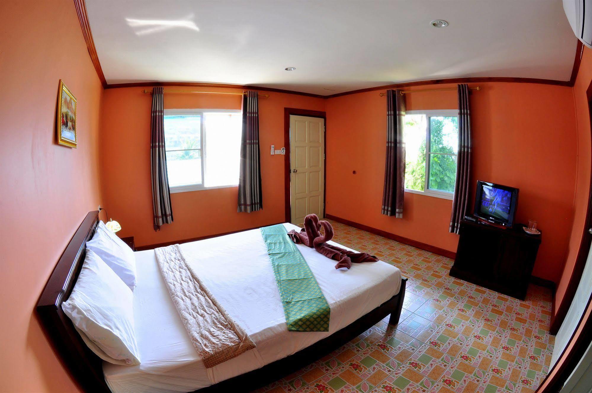 Phi Phi Sand Sea House Exterior photo